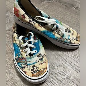Vans Disney Aloha Lace Up Sneaker- W7 M5.5‎